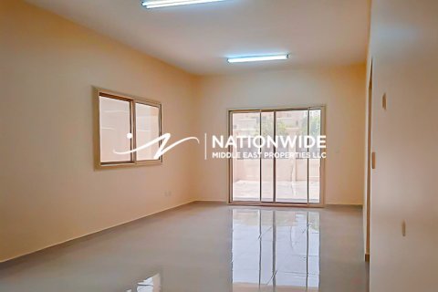 فيلا للبيع في أبو ظبي، الإمارات العربية المتحدة 4 غرفة نوم ، 630 متر مربع ، رقم 647152 - صورة 4