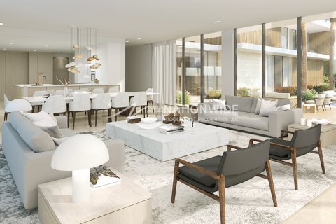 Villa in Abu Dhabi, UAE 4 bedrooms, 367 sq.m. № 647148 - photo 3