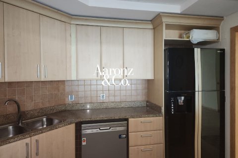 דירה להשכרה ב Palm Jumeirah, Dubai, איחוד האמירויות 1 חדר שינה, 106 מ"ר, מספר 704180 - תמונה 8