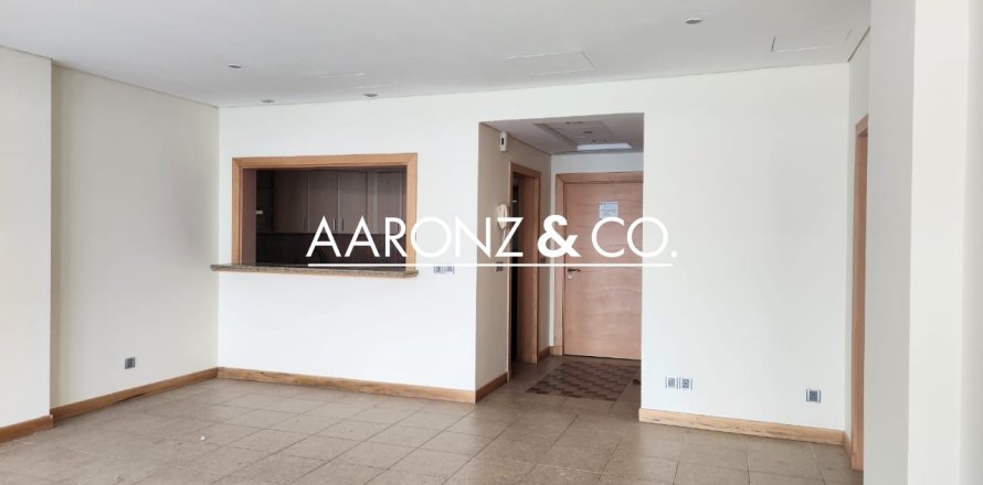 Huoneisto Palm Jumeirah, Dubai, Arabiemiraatit 1 makuuhuone, 106 m2 № 704180