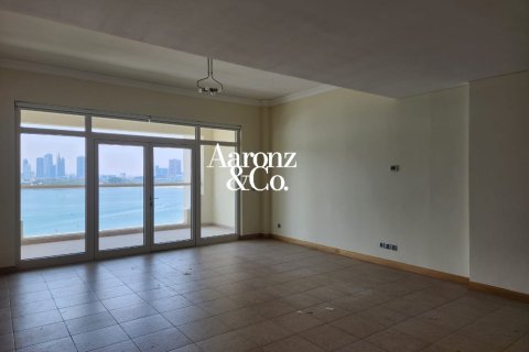 דירה להשכרה ב Palm Jumeirah, Dubai, איחוד האמירויות 1 חדר שינה, 106 מ"ר, מספר 704180 - תמונה 3