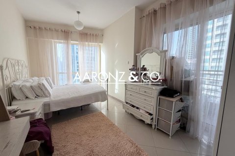 Apartman u Jumeirah Lake Towers, Dubai, UAE 123 m2, 2 spavaćih soba Br. 705282