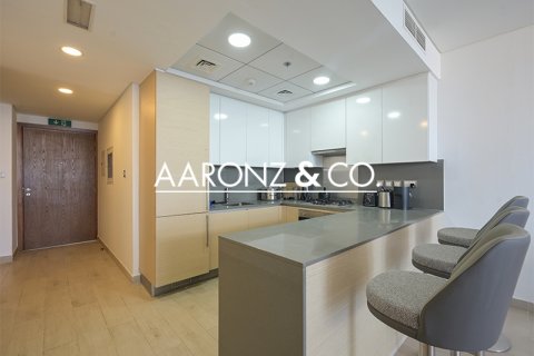 דירה להשכרה ב Palm Jumeirah, Dubai, איחוד האמירויות  1 חדר שינה, 92 מ"ר, מספר 705285 - תמונה 8