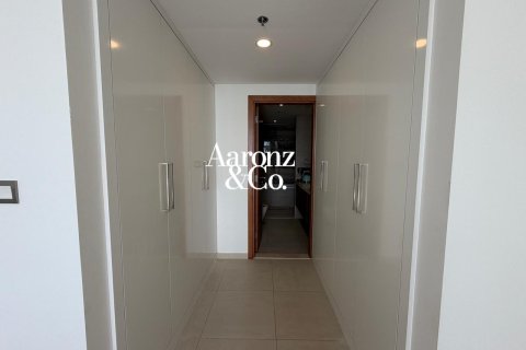 Appartement te huur in Palm Jumeirah, Dubai, VAE 1 slaapkamer, 90 vr.m., nr 705284 - foto 9