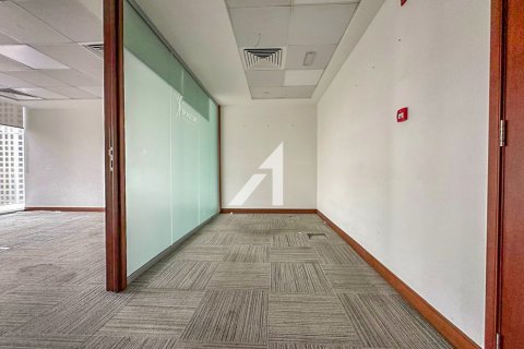 Sheikh Zayed Road、Dubai、UAE にあるオフィスの賃貸物件 145 m2、No702080 - 写真 13