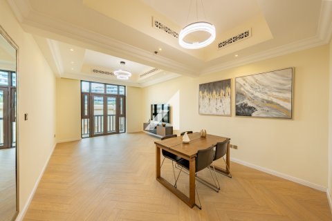 Apartament në Downtown Dubai (Downtown Burj Dubai), Emiratet e Bashkuara Arabe 1 dhomë gjumi, 79 m2. № 702075 - Foto 2