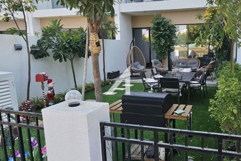 Зняти в оренду віллу в DAMAC Hills (Akoya by DAMAC), Дубай, ОАЕ 3 спальні, № 702079 - фото 13