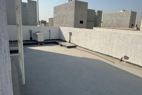 Rijtjeshuis te koop in Ajman, VAE 5 slaapkamers, 160 vr.m., nr 681483 - foto 9