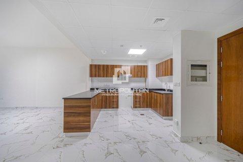 Al Hamra Village, Ras Al Khaimah, UAE의 판매용 아파트 침실 2개, 121제곱미터 번호 664124 - 사진 2