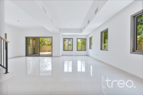 فيلا للبيع في Arabian Ranches 2، دبي، الإمارات العربية المتحدة 4 غرفة نوم ، 312.34 متر مربع ، رقم 733141 - صورة 2