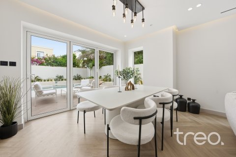 Villa à vendre à  Arabian Ranches, Dubai, EAU 4 chambres, 232.26 m2 № 733142 - photo 7