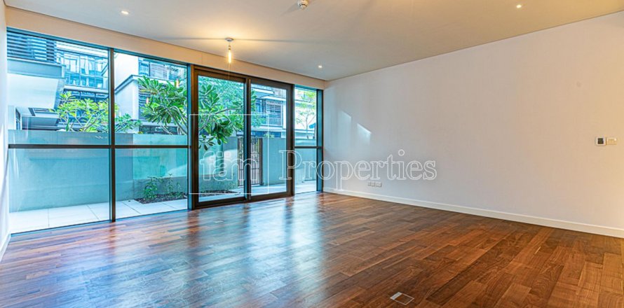 Apartament në Al Wasl, Dubai, Emiratet e Bashkuara Arabe 1 dhomë gjumi, 135.5 m2. № 598058