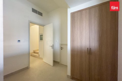 Vilë në Dubai, Emiratet e Bashkuara Arabe 3 dhoma gjumi, 282 m2. № 645775 - Foto 20