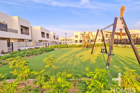 Řadový dům v Town Square, Dubai, SAE 3 ložnice, 199 m² Č.: 597601 - fotografie 24