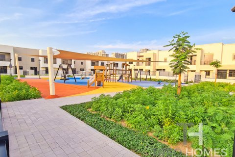 Řadový dům v Town Square, Dubai, SAE 3 ložnice, 199 m² Č.: 597601 - fotografie 22