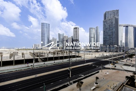 Apartment in Abu Dhabi, UAE 1 bedroom, 67 sq.m. № 632194 - photo 1