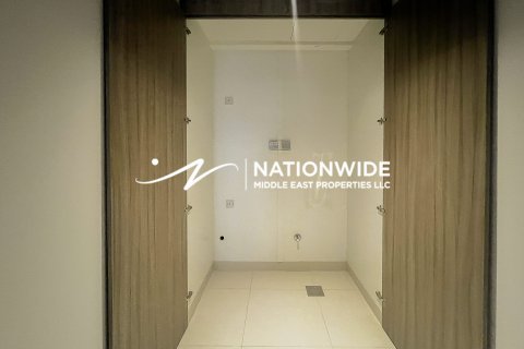 Apartament në Abu Dhabi, Emiratet e Bashkuara Arabe 3 dhoma gjumi, 151 m2. № 632196 - Foto 11