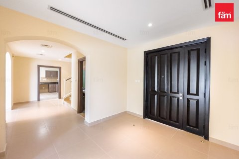 Villa itt: Dubai, EAE, 5 hálószoba, 539.3 m², azonosító: 703579 - fénykép 8