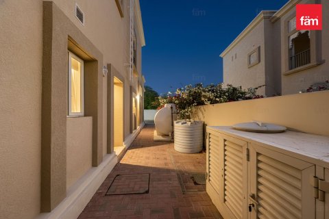 Villa itt: Dubai, EAE, 5 hálószoba, 539.3 m², azonosító: 703579 - fénykép 25