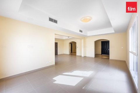 Villa itt: Dubai, EAE, 5 hálószoba, 539.3 m², azonosító: 703579 - fénykép 2