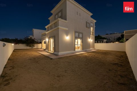 Villa itt: Dubai, EAE, 5 hálószoba, 539.3 m², azonosító: 703579 - fénykép 16
