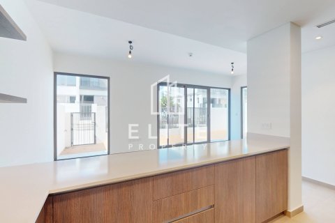 Villa in Tilal Al Ghaf, Dubai, UAE 4 bedrooms № 619835 - photo 7