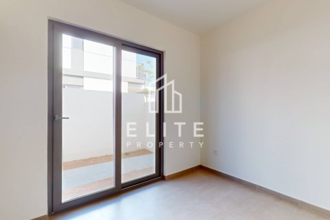 Villa in Tilal Al Ghaf, Dubai, UAE 4 bedrooms № 619835 - photo 9