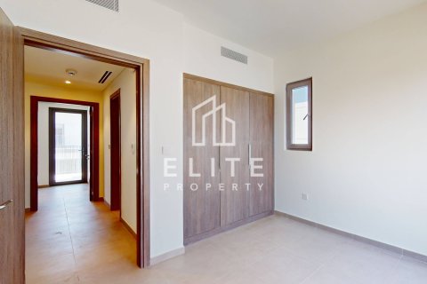 Villa in Tilal Al Ghaf, Dubai, UAE 4 bedrooms № 619835 - photo 12
