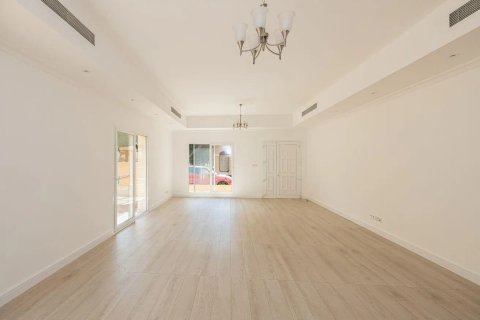 Villa en alquiler en Dubai Silicon Oasis, Dubai, EAU 4 dormitorios, 288 m2 № 754454 - foto 14