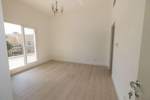 Villa en alquiler en Dubai Silicon Oasis, Dubai, EAU 4 dormitorios, 288 m2 № 754454 - foto 3