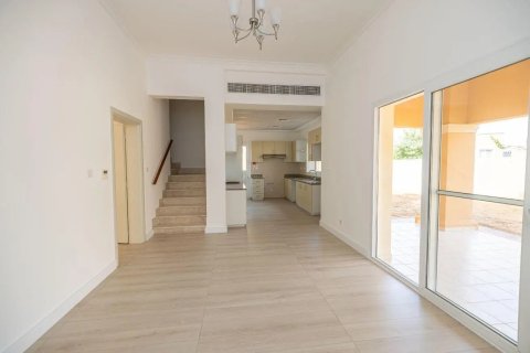 Villa en alquiler en Dubai Silicon Oasis, Dubai, EAU 4 dormitorios, 288 m2 № 754454 - foto 2