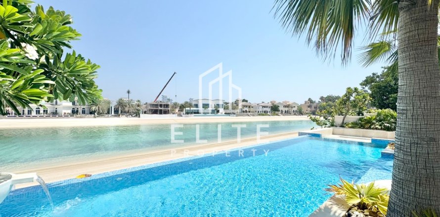 Villa a Palm Jumeirah, Dubai, EAU 5 camere da letto, 632 mq. № 754708