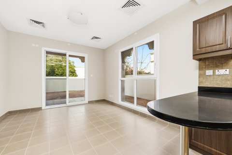 Vila di Dubai Silicon Oasis, UAE 4 bilik tidur, 288 meter persegi № 754453 - foto 6