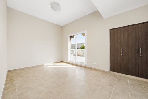 Vila di Dubai Silicon Oasis, UAE 4 bilik tidur, 288 meter persegi № 754453 - foto 3
