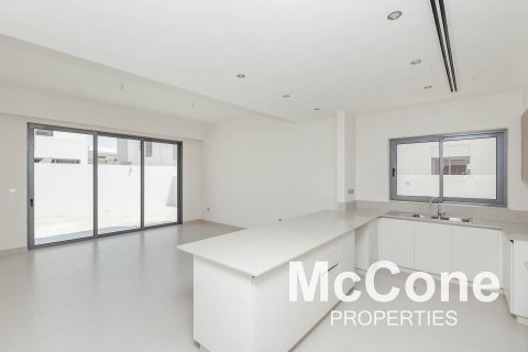 Βίλα σε Dubai Hills Estate, Dubai, ΗΑΕ 3 υπνοδωμάτια, 288.19 τ.μ. Αρ. 587407 - φωτογραφία 2