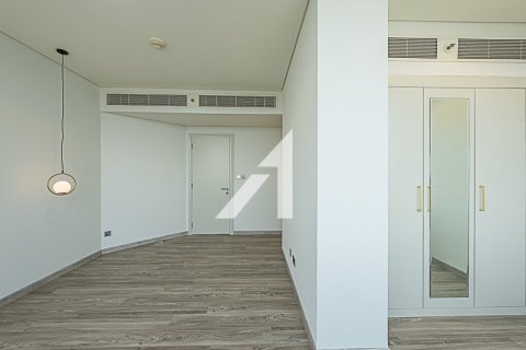 Apartment in Dubai, UAE 1325.1 sq.m. № 574773 - photo 16
