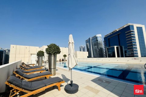 Apartment in Business Bay, Dubai, UAE 61.2 sq.m. № 612524 - photo 16