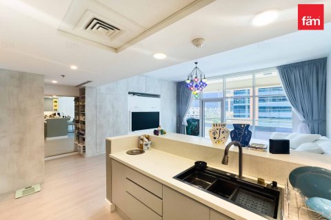 Apartment in Business Bay, Dubai, UAE 61.2 sq.m. № 612524 - photo 11