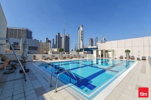 Apartment in Business Bay, Dubai, UAE 61.2 sq.m. № 612524 - photo 4