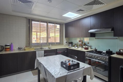 Townhouse til salg i Muwaileh Commercial, Sharjah, UAE 4 soveværelser, 276.85 kvm № 748577 - foto 8
