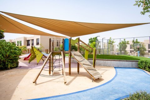 Townhouse til salg i Muwaileh Commercial, Sharjah, UAE 4 soveværelser, 276.85 kvm № 748577 - foto 19