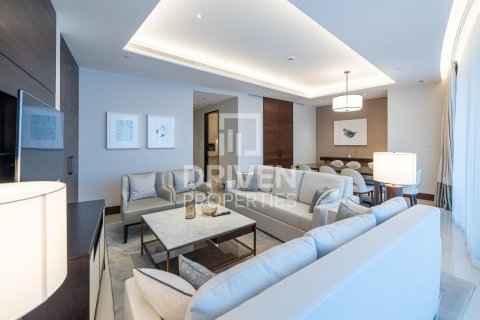 Huoneisto Downtown Dubai (Downtown Burj Dubai), Dubai, Arabiemiraatit 3 makuuhuonetta, 225.94 m2 № 745125 - kuva 6