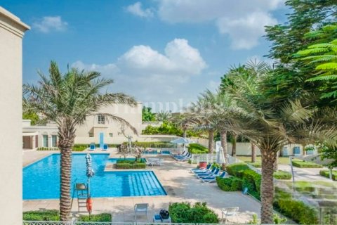 Vilă de închiriat în The Lakes, Dubai, EAU 4 dormitoare, 373.37715700 mp.  №583531 - poză 10