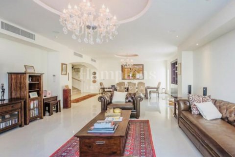Vilă de închiriat în The Lakes, Dubai, EAU 4 dormitoare, 373.37715700 mp.  №583531 - poză 9