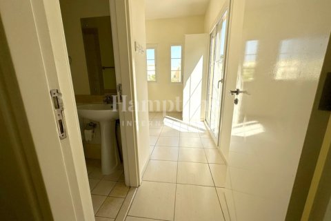 Villa in The Springs, Dubai, UAE 2 bedrooms, 174.05005438 sq.m. № 583530 - photo 17