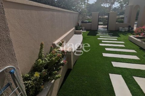 Villa in Serena, Dubai, UAE 3 bedrooms, 263 sq.m. № 737440 - photo 27
