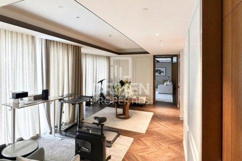 Müüa korter asukohaga Downtown Dubai (Downtown Burj Dubai), Dubai, AÜE: 5 magamistoaga, 925.59 m² Nr 759273 - pilt 5