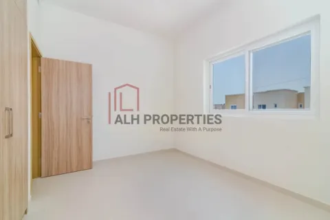 Kamienica na sprzedaż w Dubai Land, Dubai, ZEA 4 sypialnie, 230 mkw., nr 691150 - zdjęcie 16