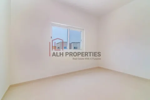 Kamienica na sprzedaż w Dubai Land, Dubai, ZEA 4 sypialnie, 230 mkw., nr 691150 - zdjęcie 17