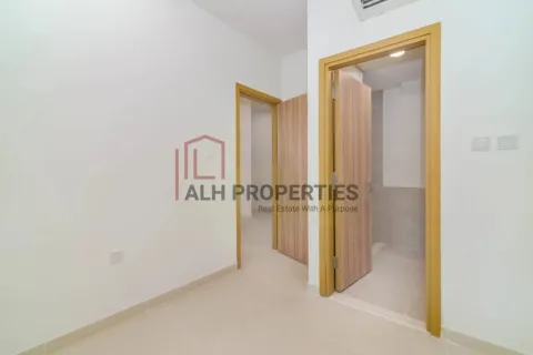 Kamienica na sprzedaż w Dubai Land, Dubai, ZEA 4 sypialnie, 230 mkw., nr 691150 - zdjęcie 19